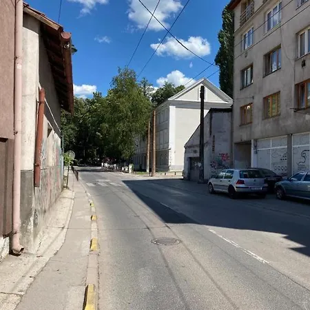 Apartman East *